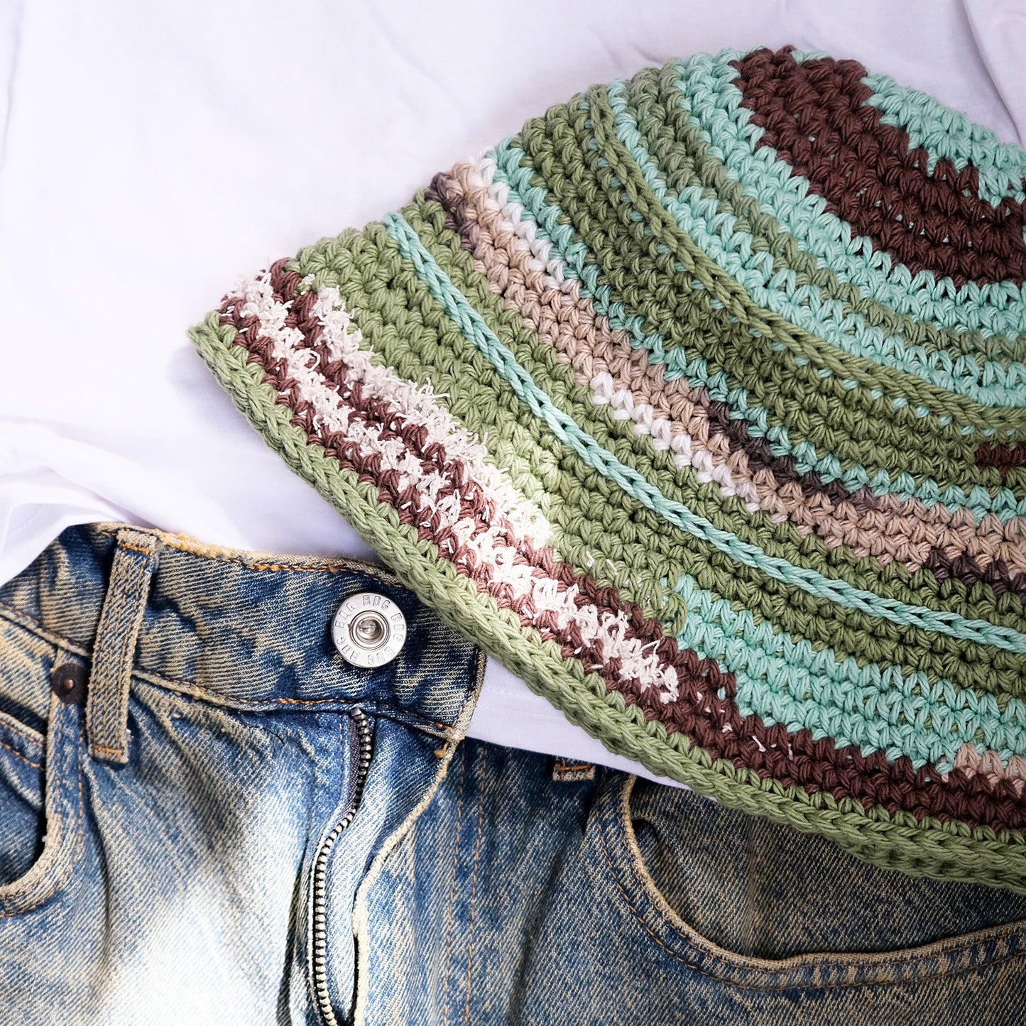 UPCYCLED SCRAP YARN CROCHET BUCKET-BOWLER HAT | No.26-002